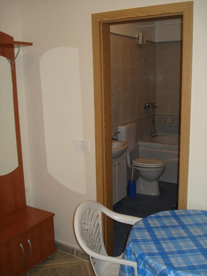 Apartments Villa Angela Krk Town Pokój zdjęcie