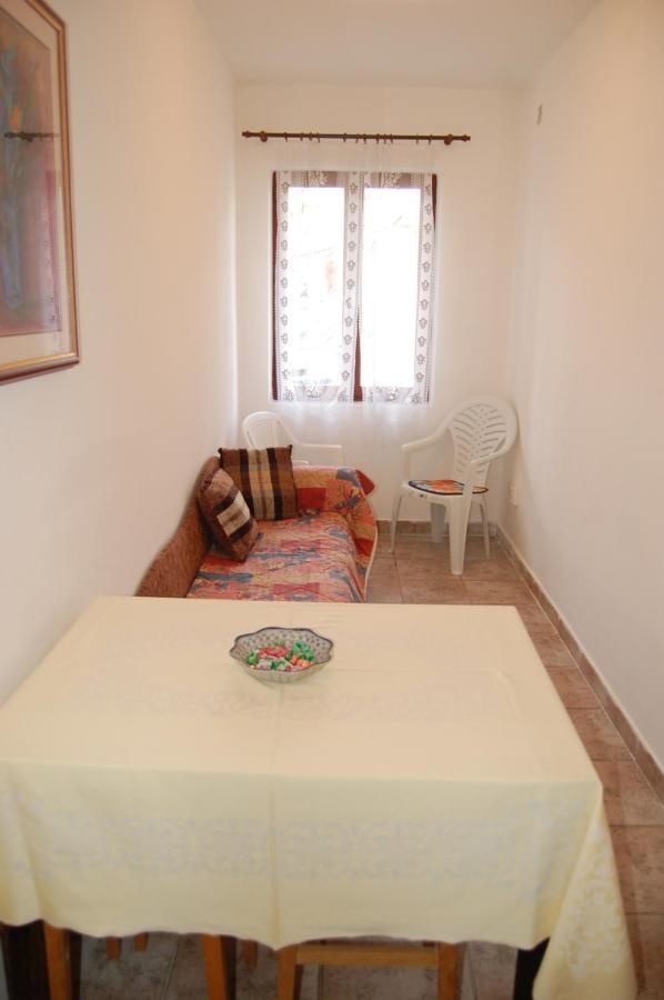 Apartments Villa Angela Krk Town Zewnętrze zdjęcie